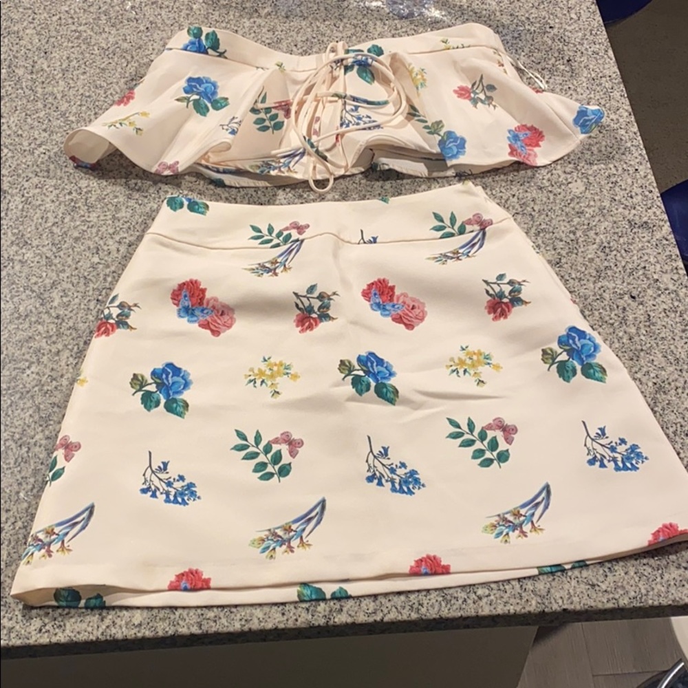 Women’s skirt set